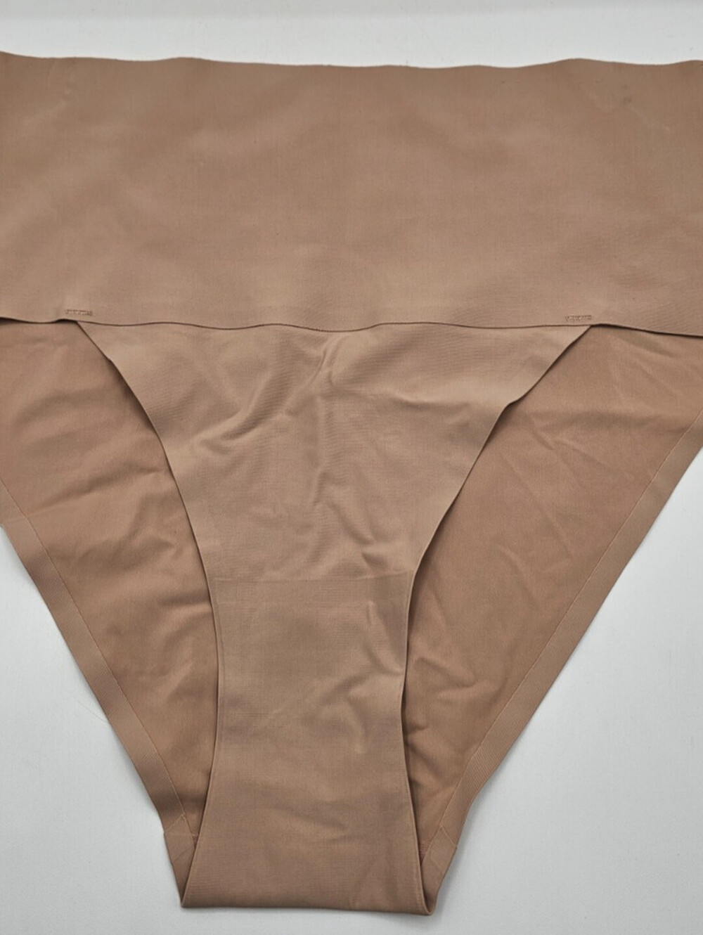 FIT Figure Improving Technology Womens Sz M Underwear Brief Panty Tan
